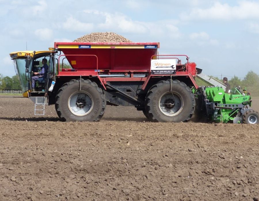 LiteTrac - Potato planter foto 14